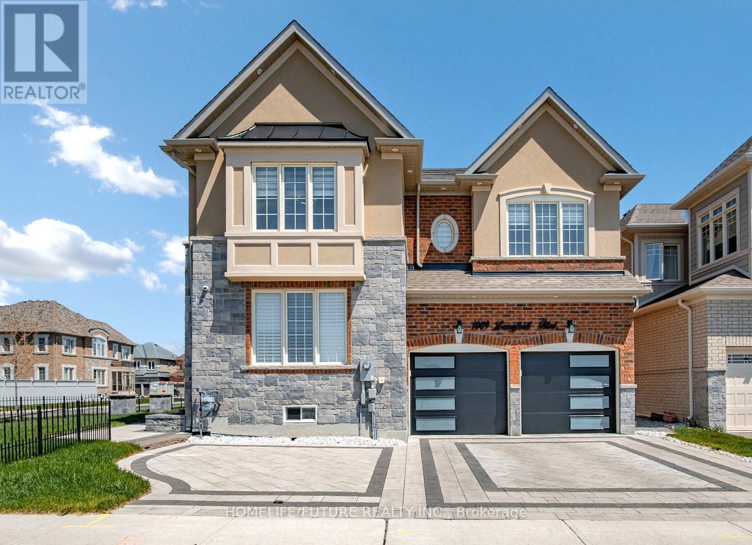 1009 Langford Blvd, Bradford West Gwillimbury Bradford, ON L3Z 4K9