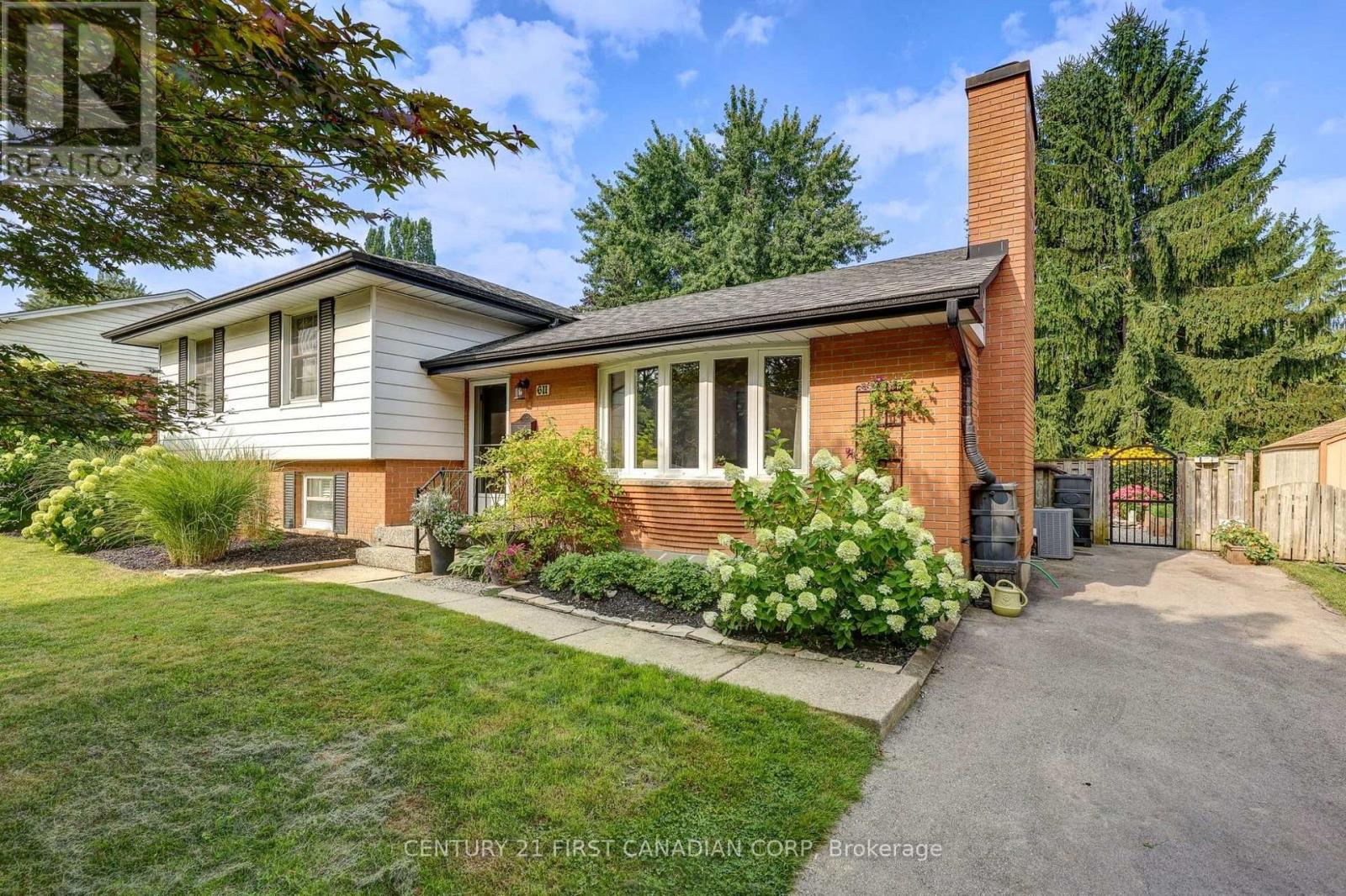 611 Chiddington Ave, London, ON N6C 2W6