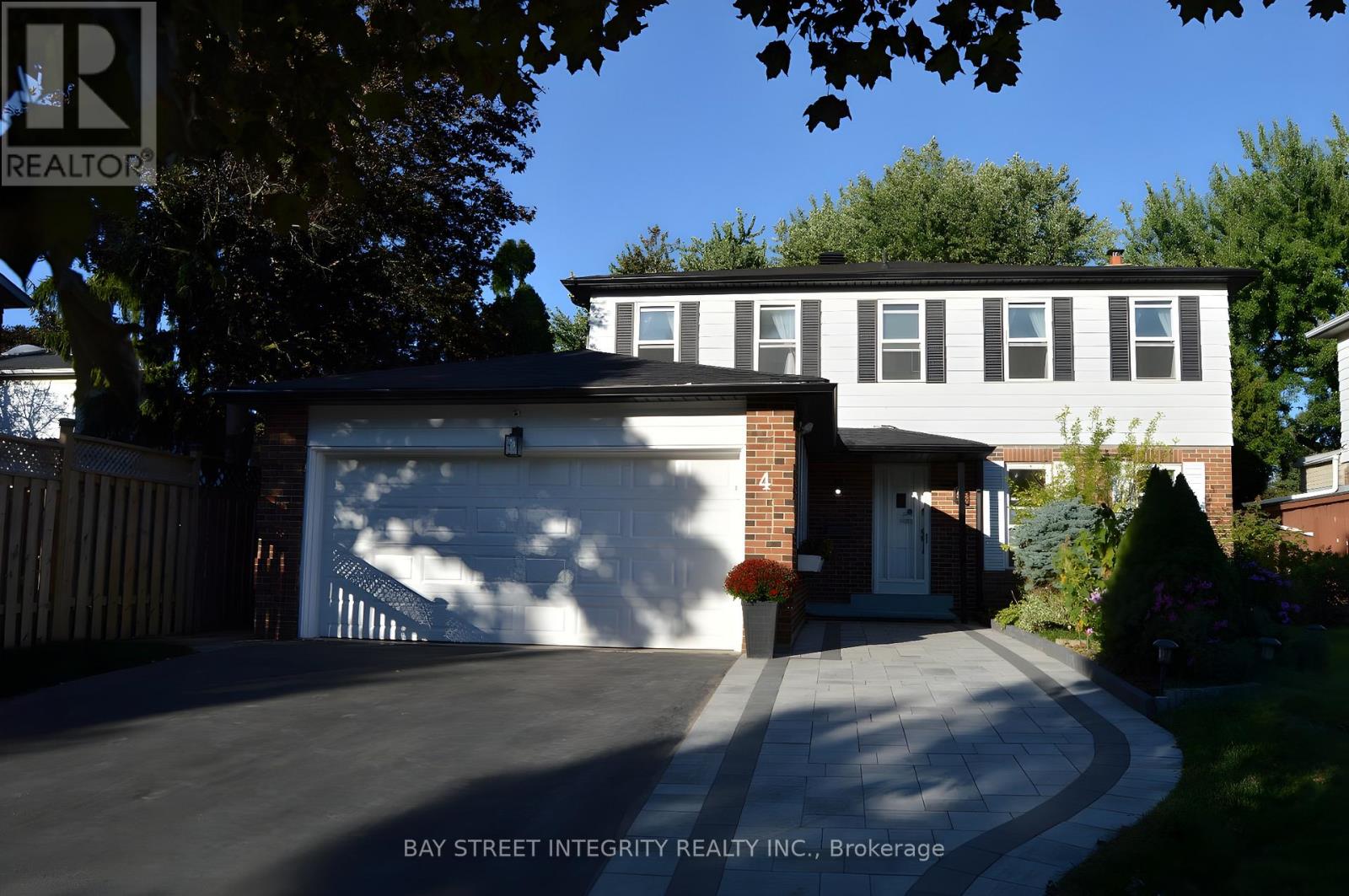 4 Harfleur Rd, Toronto L'amoreaux, ON M1T 2X5
