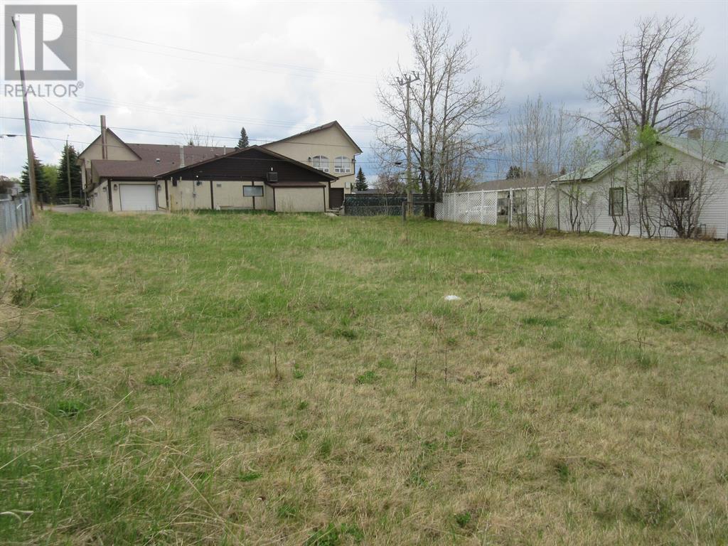 4809 47 Street St #4807, Rocky Mountain House, AB T4T 1A3
