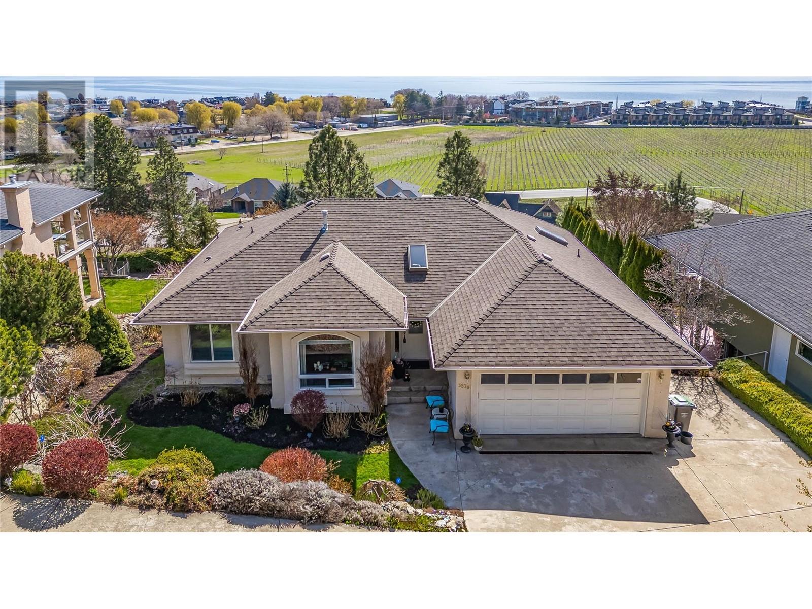 3576 Apple Way Blvd, West Kelowna, BC V4T 1Y7