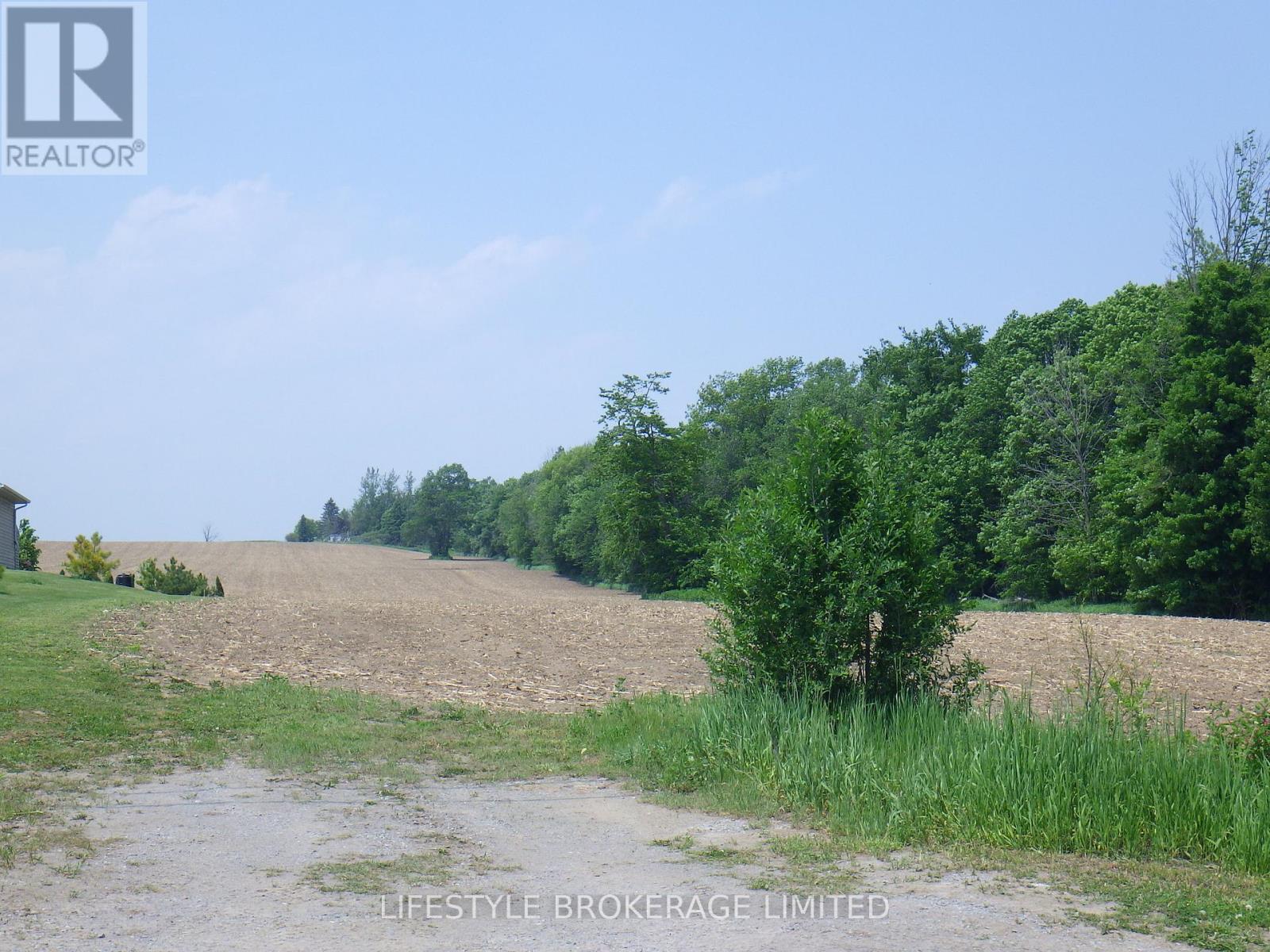 2 Sunvalley Road, Kawartha Lakes, ON L0C 1G0