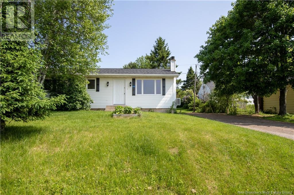 65 Green Briar Dr, Boundary Creek, NB E1G 4B6