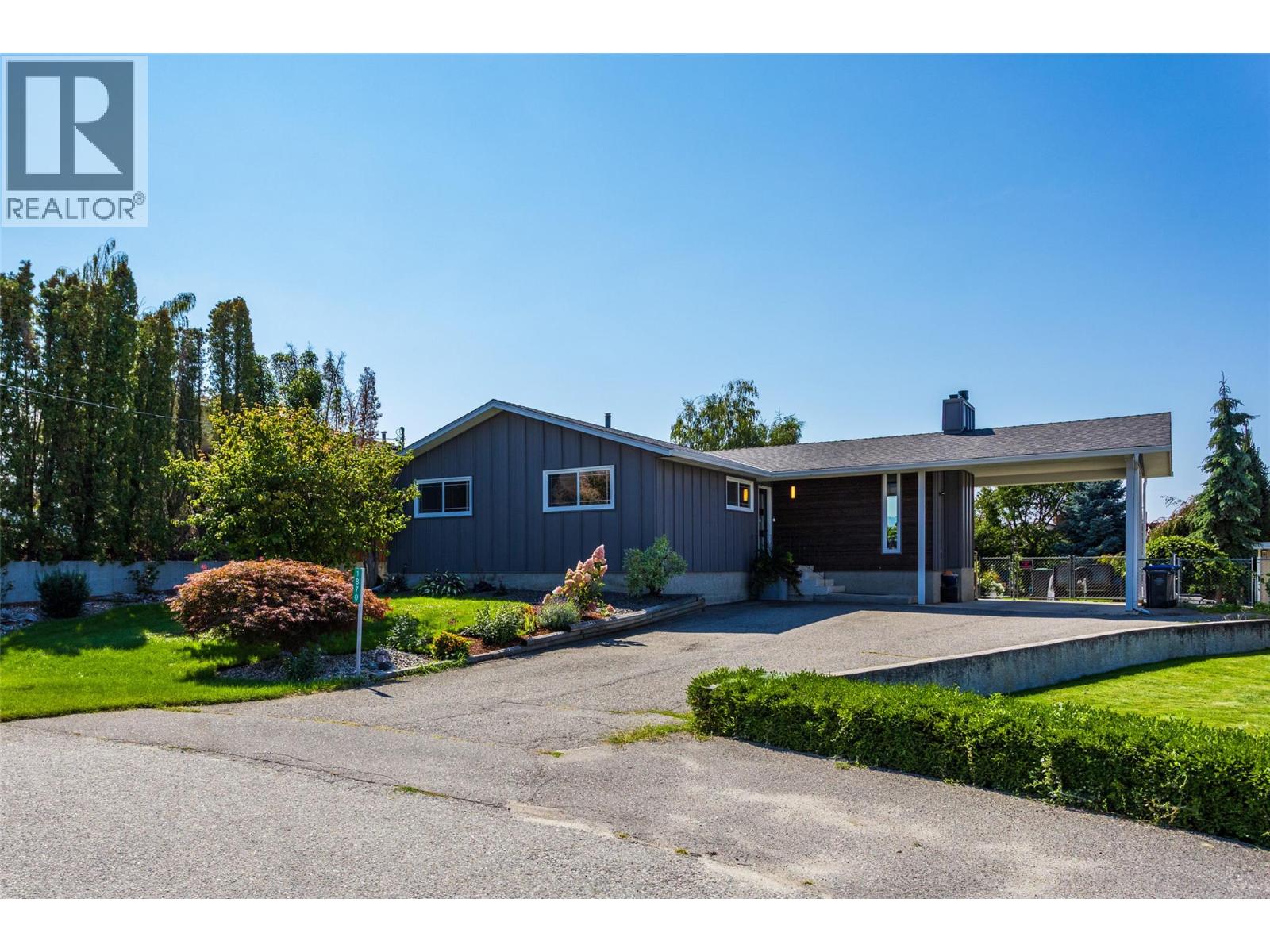 1870 Hayashi Ct, Kelowna, BC V1P 1A7