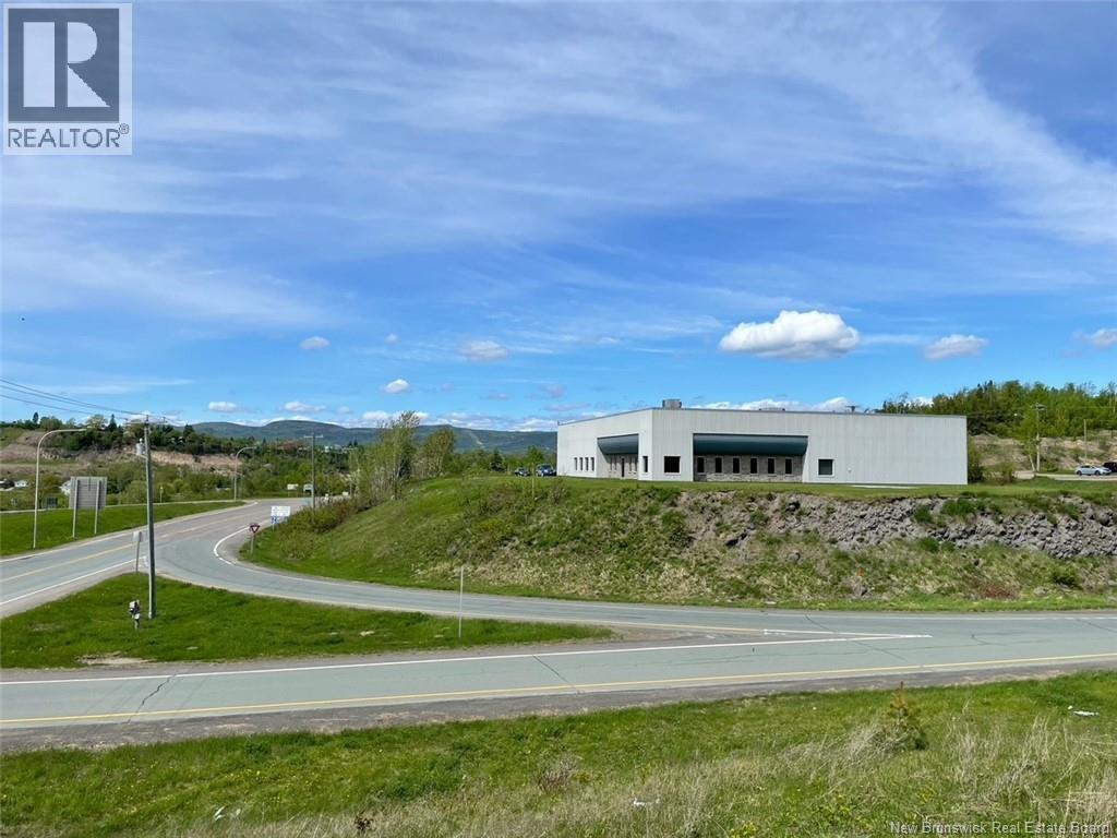 1 Centennial Dr, Campbellton, NB E3N 0E2