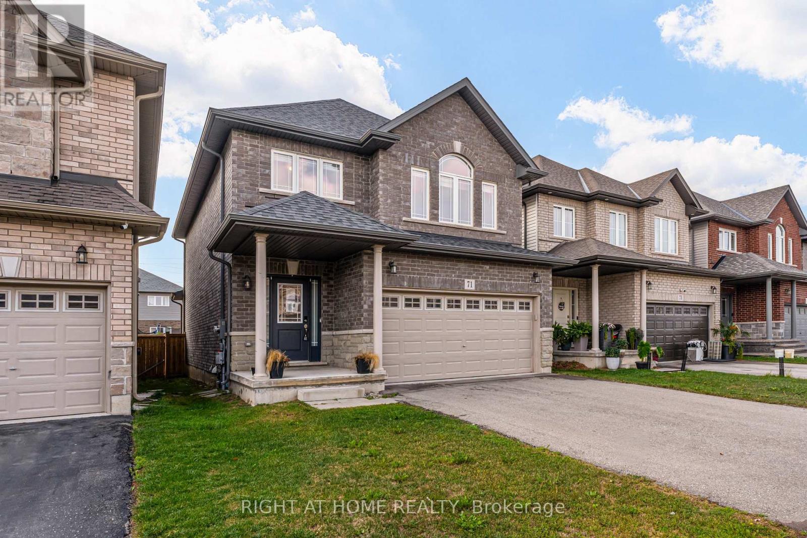 71 Cittadella Blvd, Hamilton, ON L0R 1P0