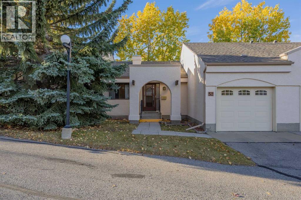 52 Sandarac Cir NW, Calgary, AB T3K 3V6