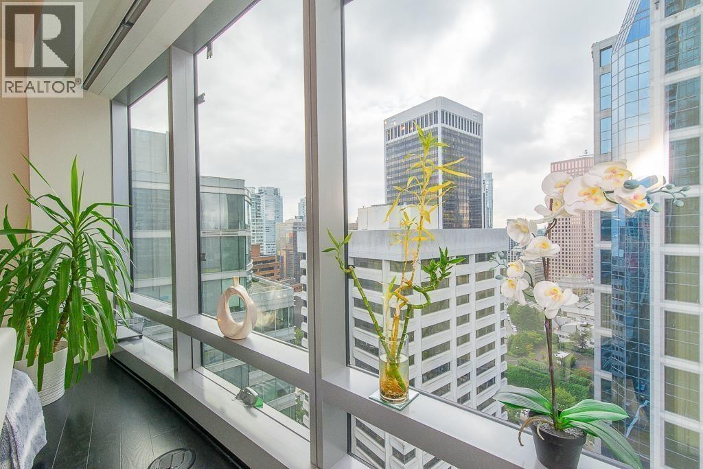 1151 W Georgia Street Unit 2305, Vancouver, BC V6E 0B3