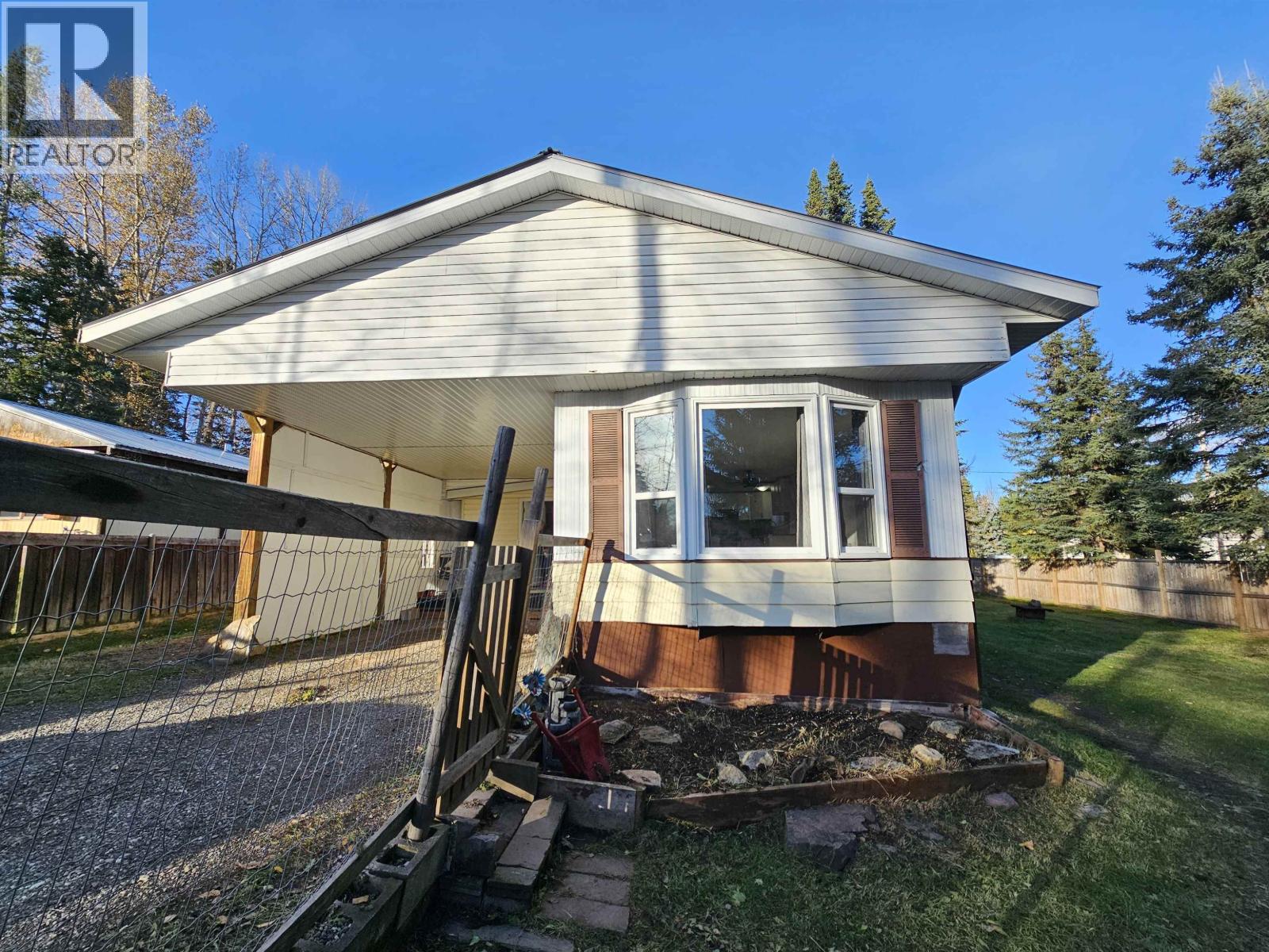 4004 Jade Dr, Prince George, BC V2K 3M2