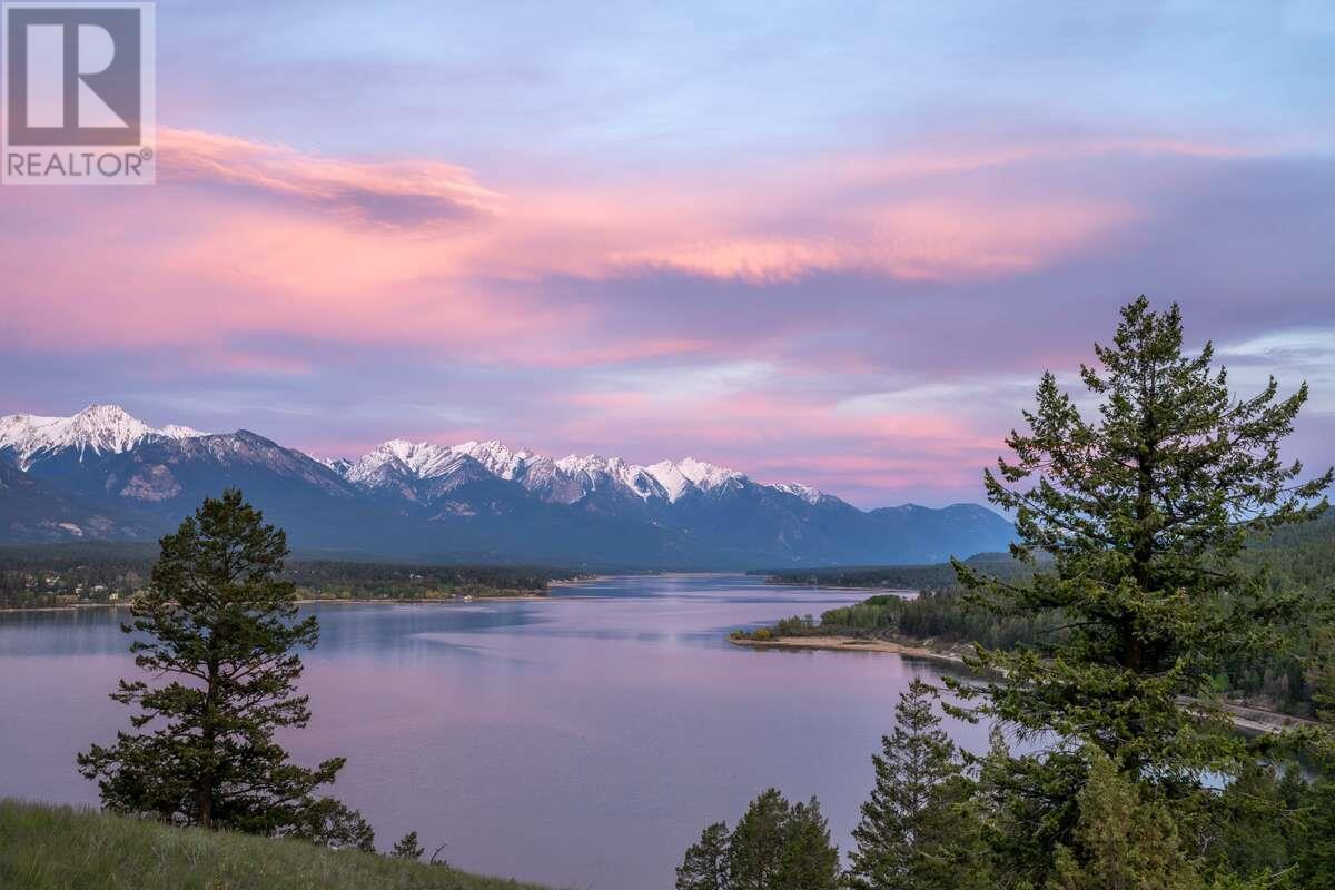 6 Westside Rd, Invermere, BC V0A 1K4