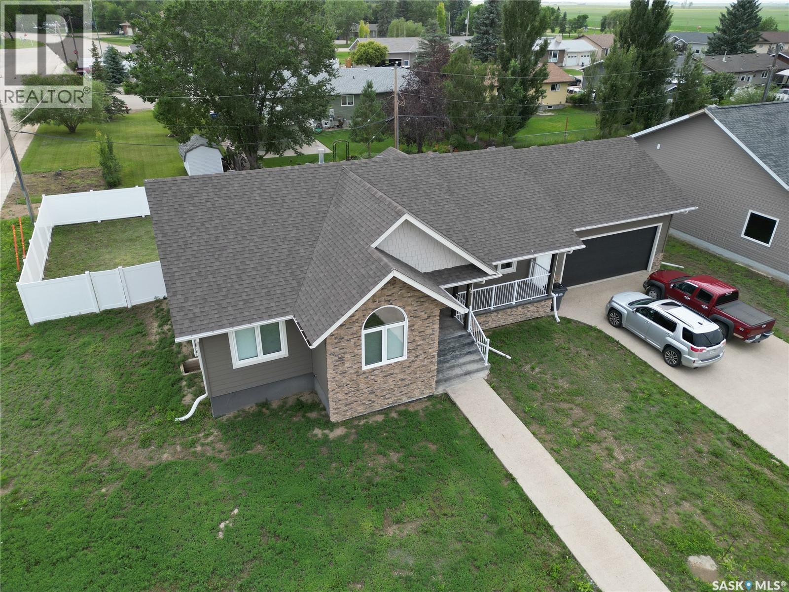 44 Crescent Dr, Avonlea, SK S0H 0C0