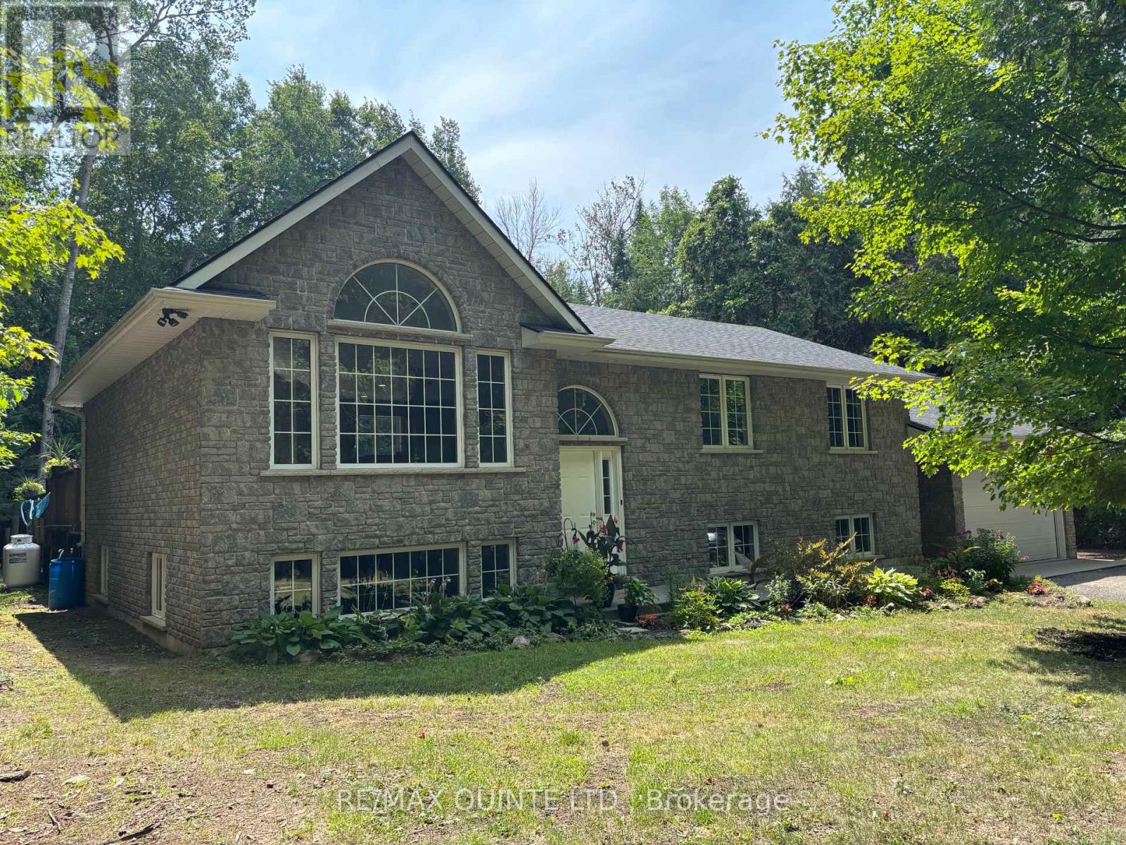 156 Tracey Rd S, Tyendinaga, ON K0K 2Y0
