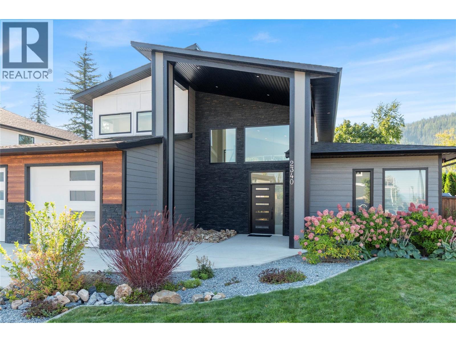 15 Avenue Se Unit 2340, Salmon Arm, BC V1E 0E7