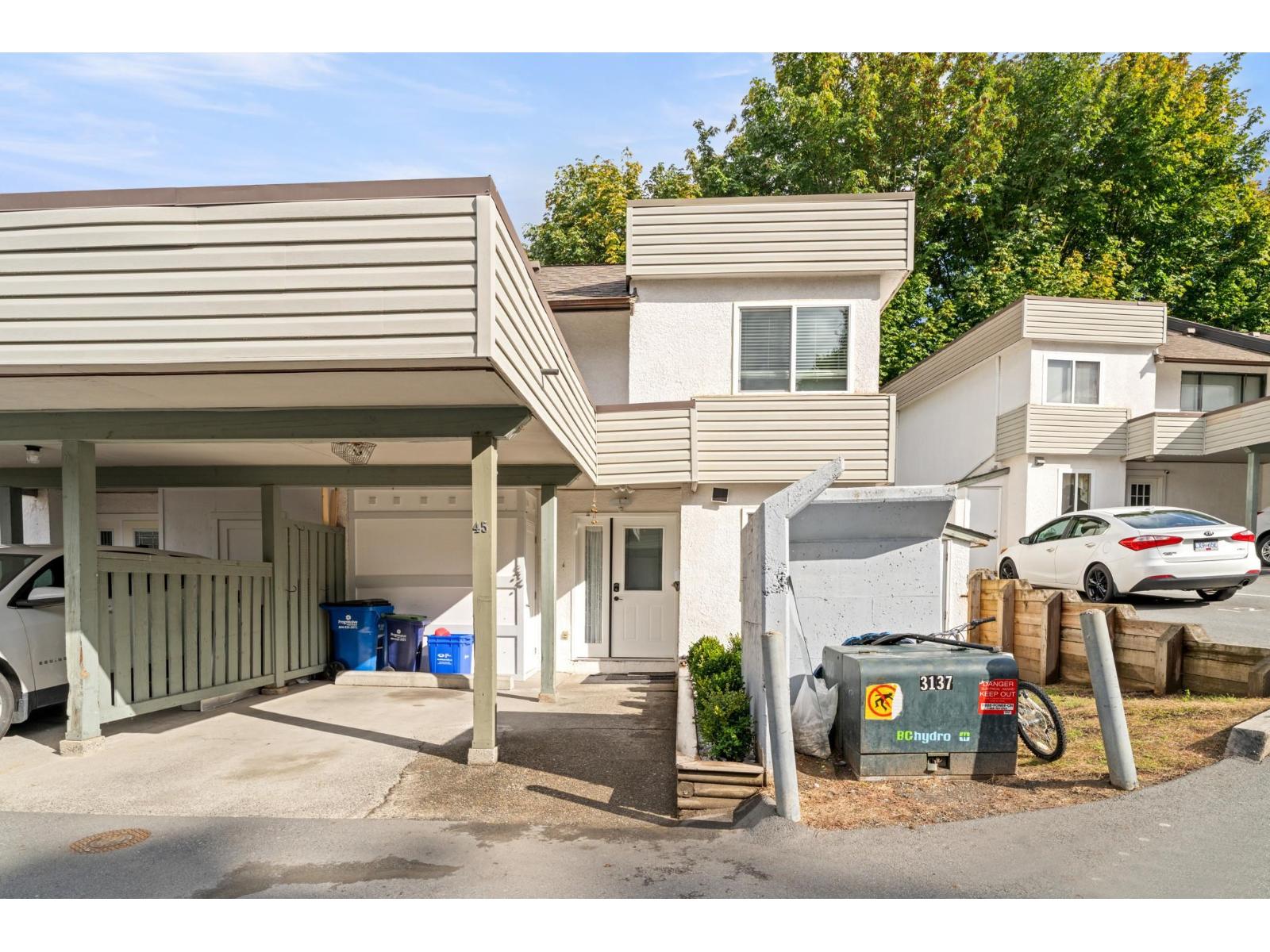 2830 W Bourquin Crescent Unit 45, Abbotsford, BC V2S 5N8