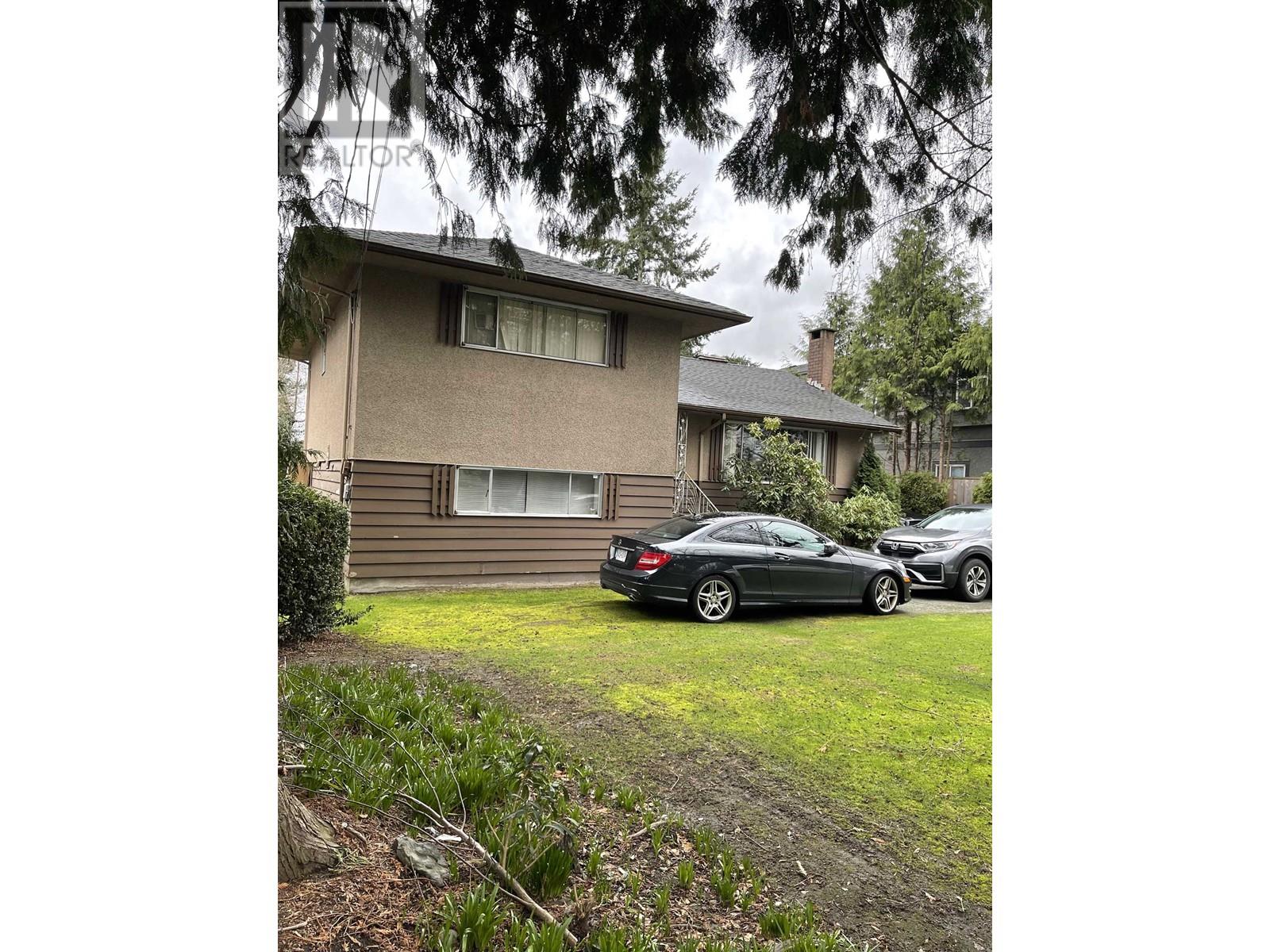 7020 Blundell Rd, Richmond, BC V6Y 1J4