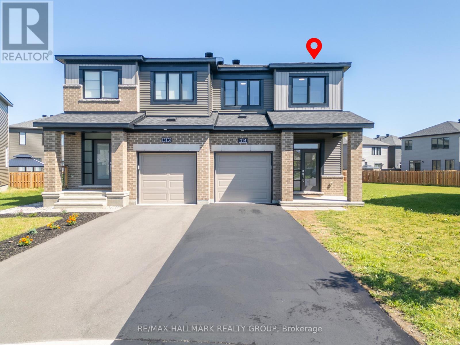 315 Blossom Pass Ter, Ottawa, ON K4A 5P1