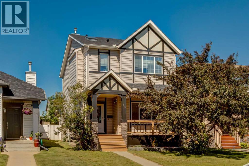 35 Bridlecrest Mnr SW, Calgary, AB T2Y 4Y4