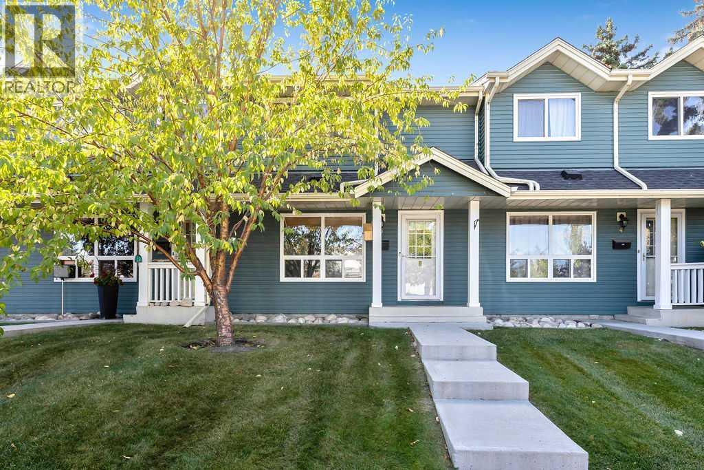 6 Queen Anne Close SE, Calgary, AB T2J 6N6