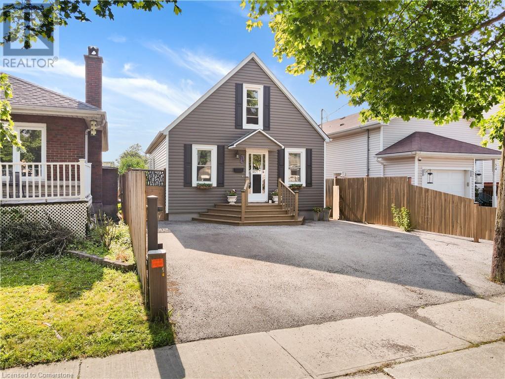 36 Afton Ave, Welland, ON L3B 1V5