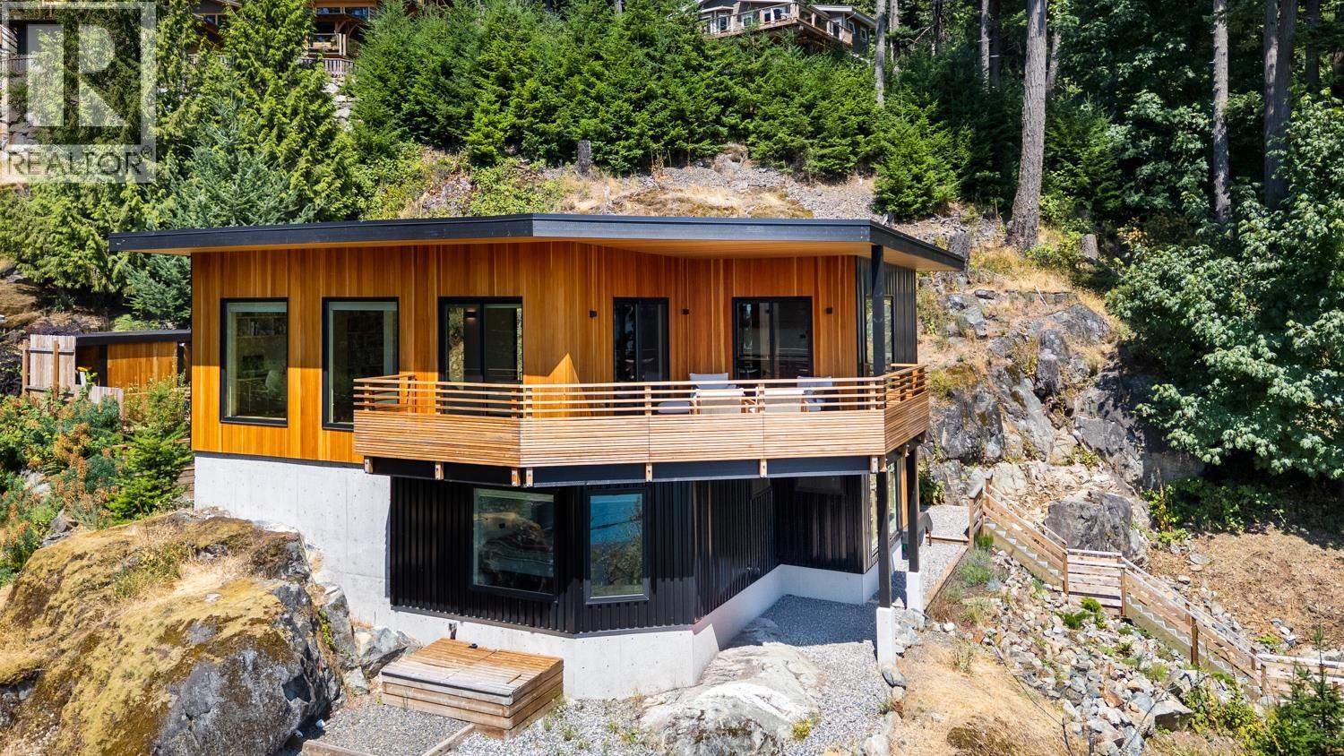 1486 Eagle Cliff Rd, Bowen Island, BC V0N 1G1