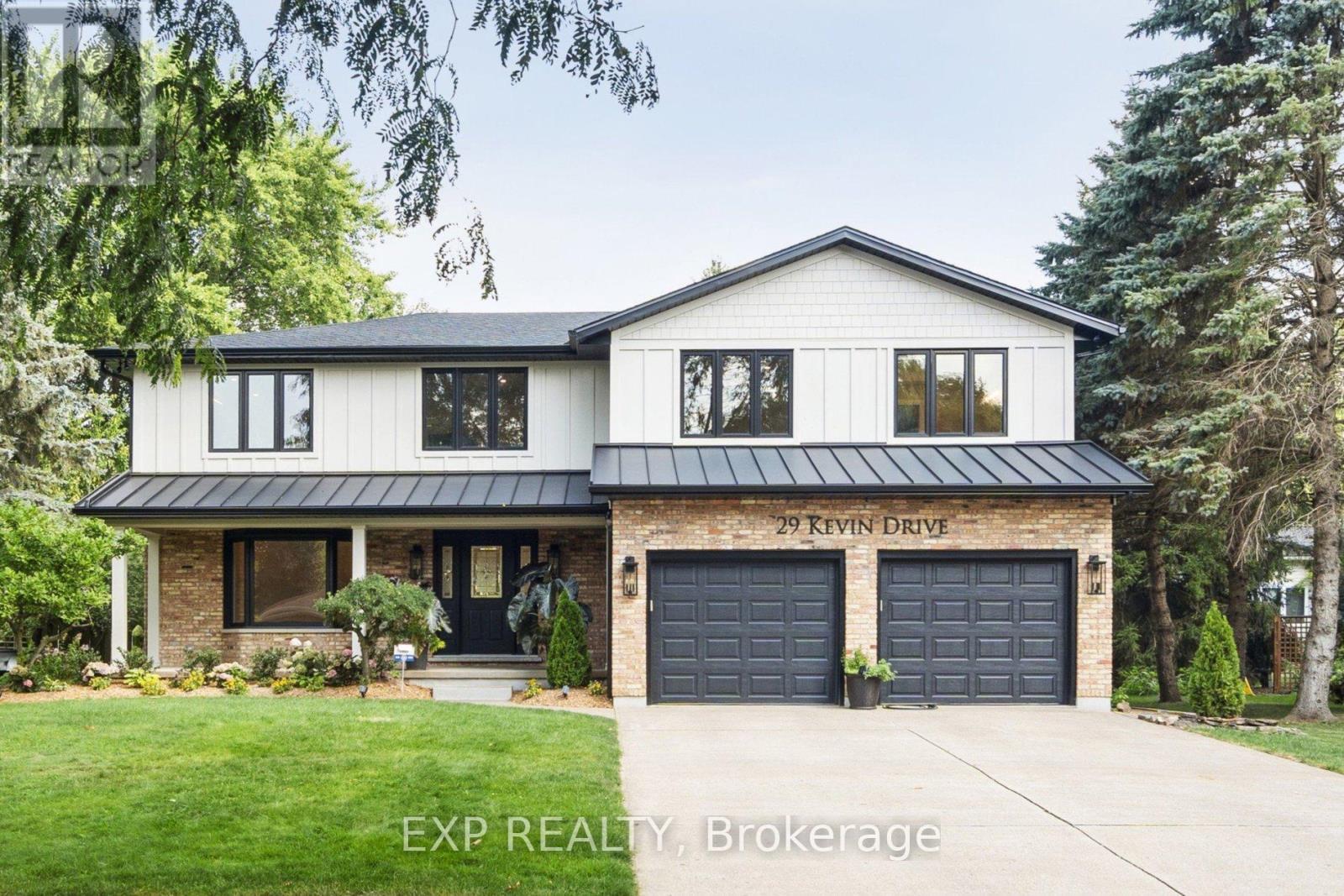29 Kevin Dr, Pelham, ON L0S 1E4