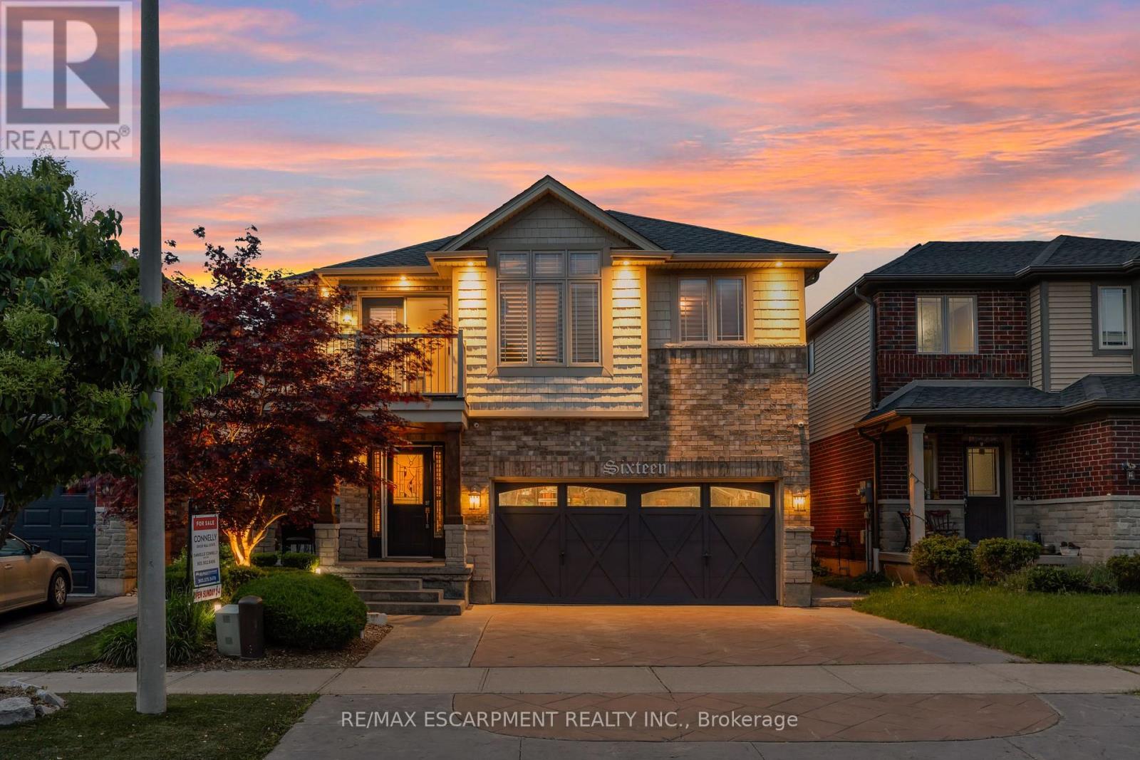 16 Sycamore Cres, Grimsby, ON L3M 5P7