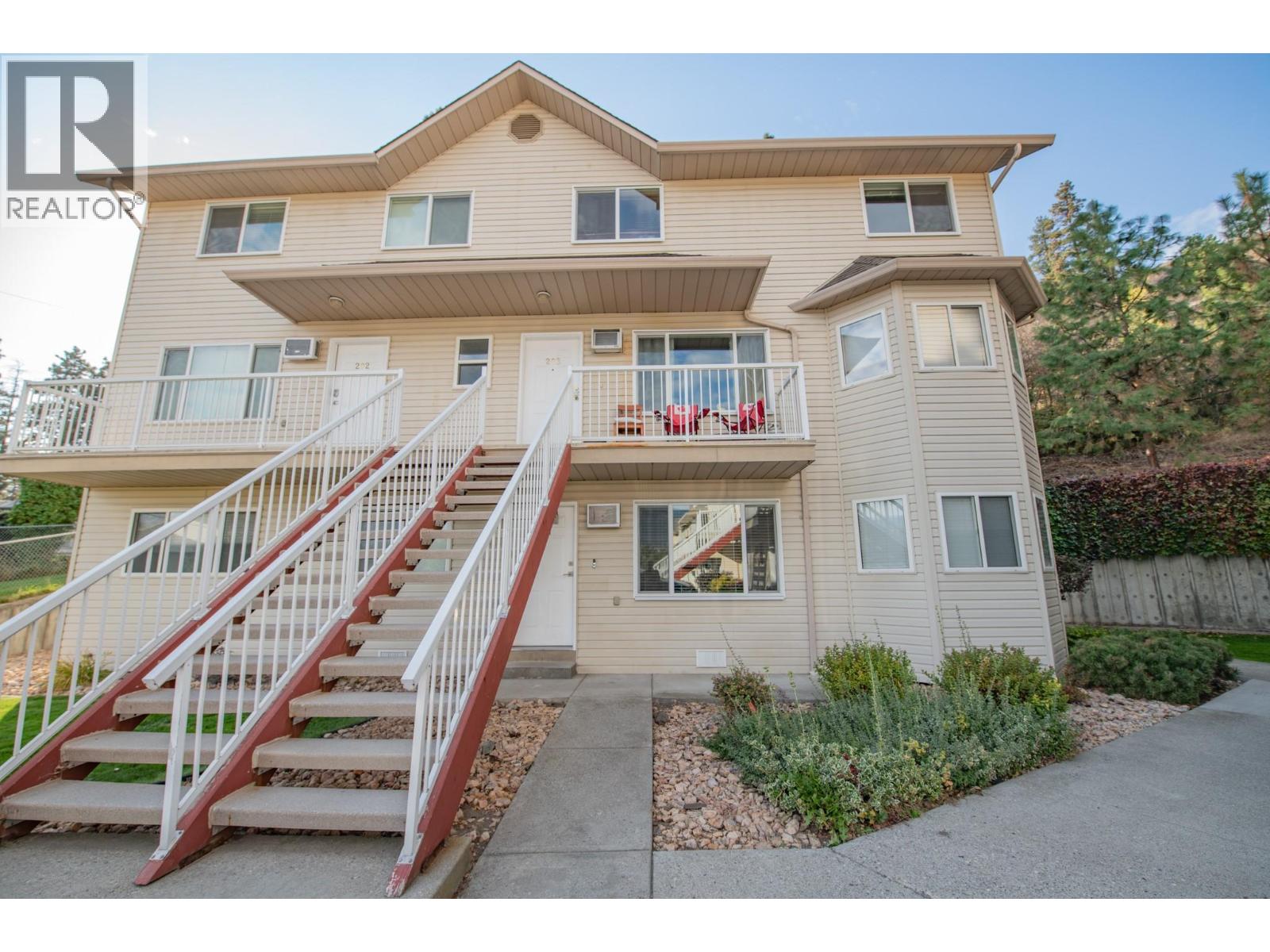 4202 Alexis Park Drive Unit 203, Vernon, BC V1T 6H3