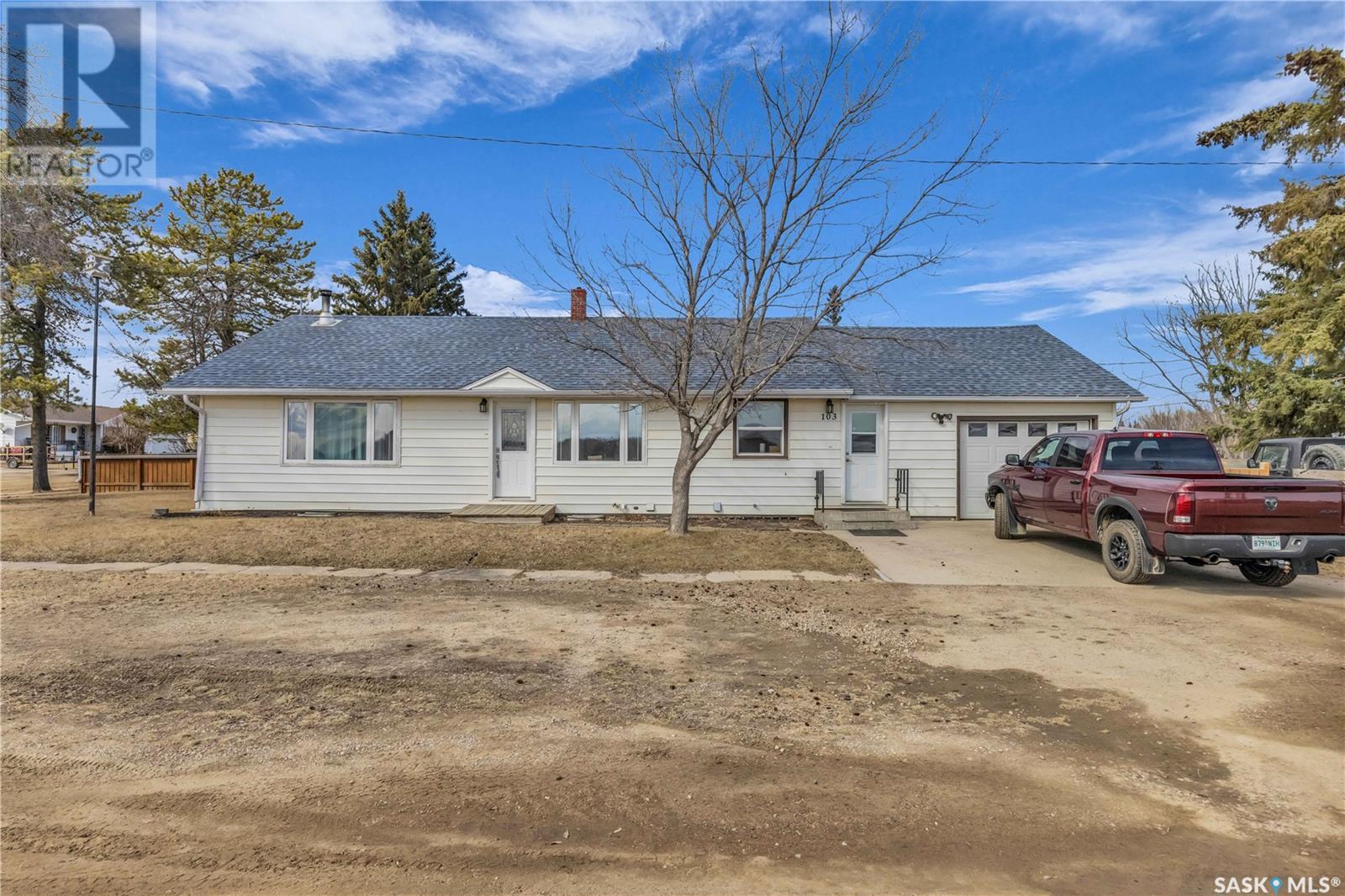 103 2 Avenue South, Goodsoil, SK S0M 1A0