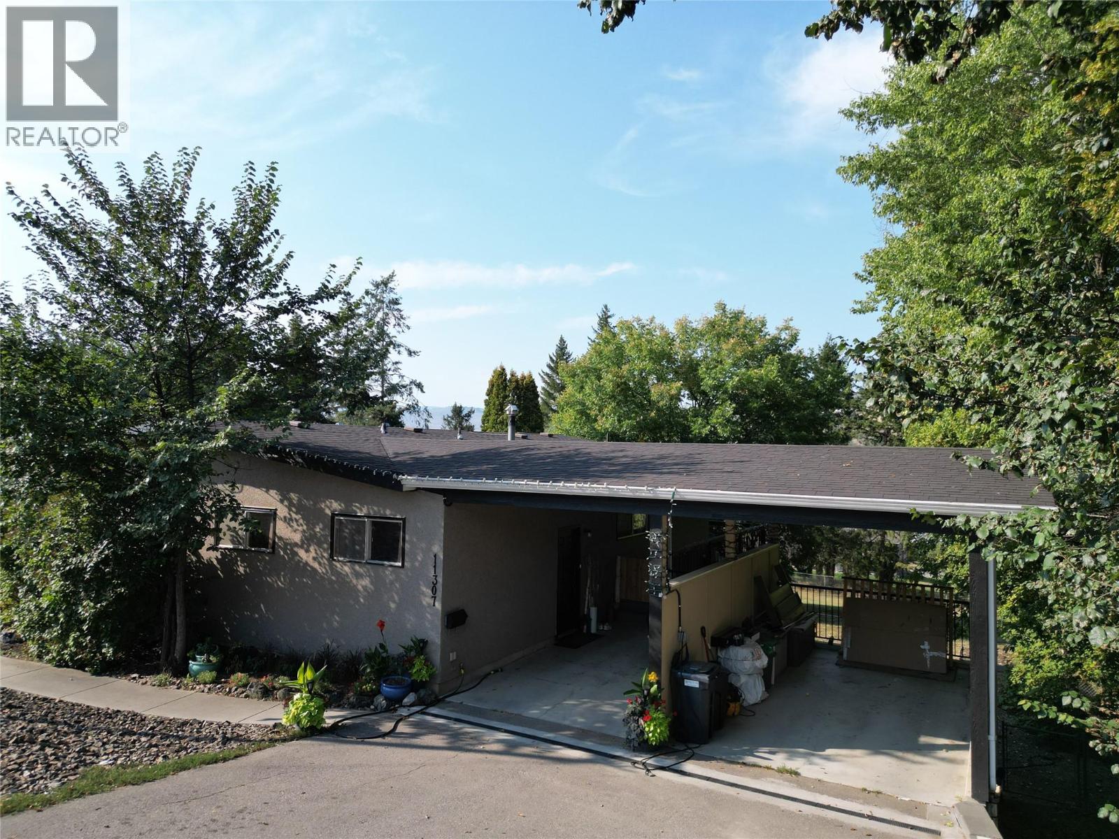11307 Coldstream Creek Rd, Coldstream, BC V1B 1E1