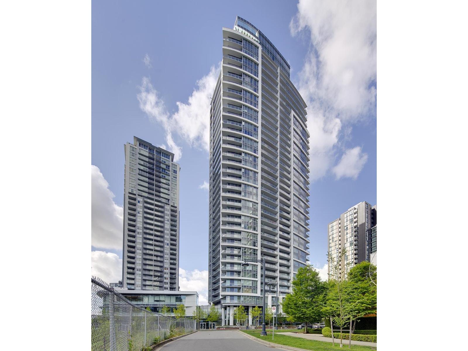 13308 Central Avenue Unit 1809, Surrey, BC V3T 0M4