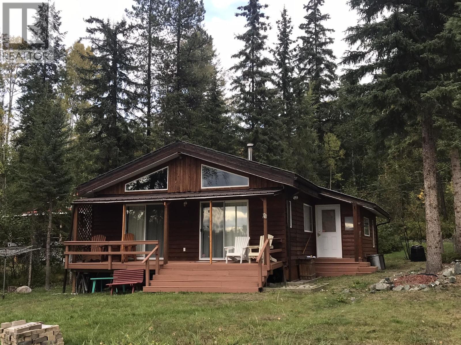3548 Sellars Rd 100 Mile House Bc Rd, 100 Mile House, BC V0K 1L0
