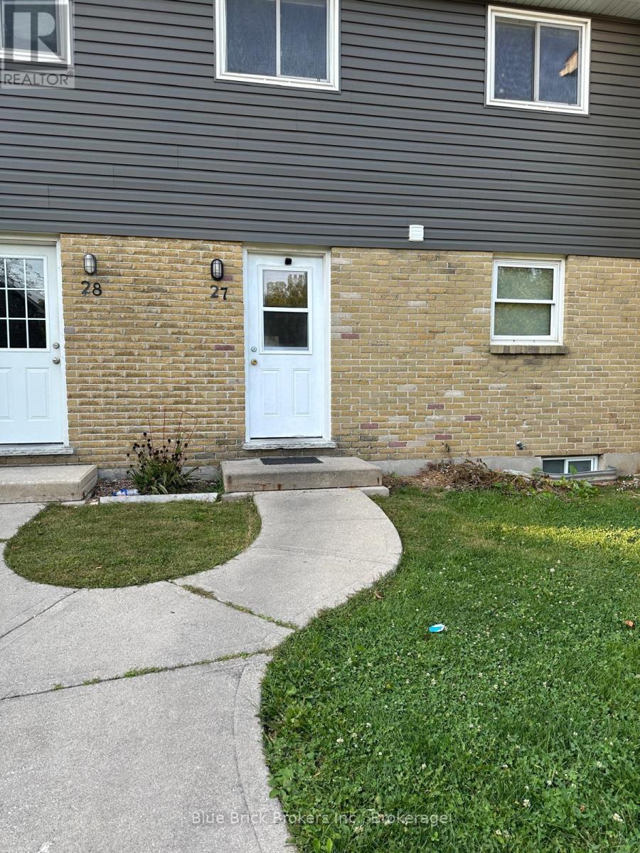 27 470 Second St, London, ON N5V 2B3