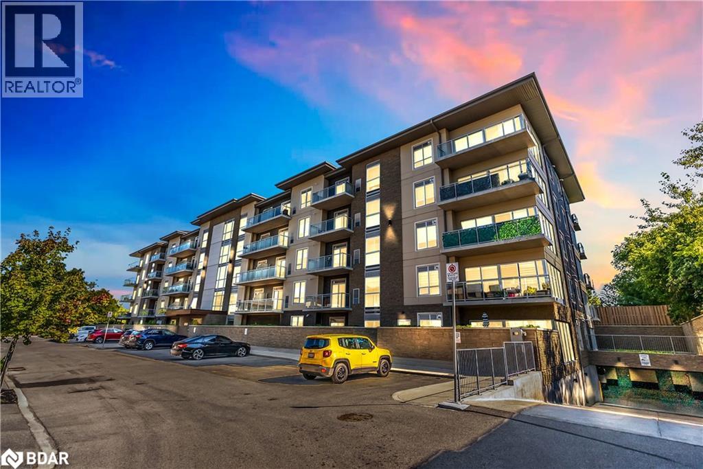 16 Markle Crescent Unit 206, Hamilton, ON L9G 0H4