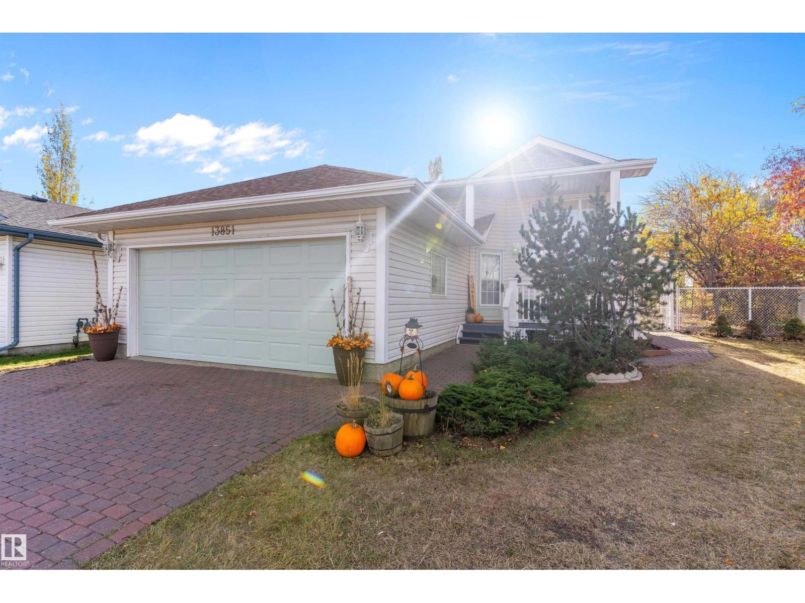 131 Av Nw Unit 13851, Edmonton, AB T5L 5A6