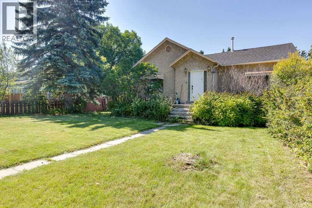 50 Avenue Unit 4315, Innisfail, AB T4G 1M5