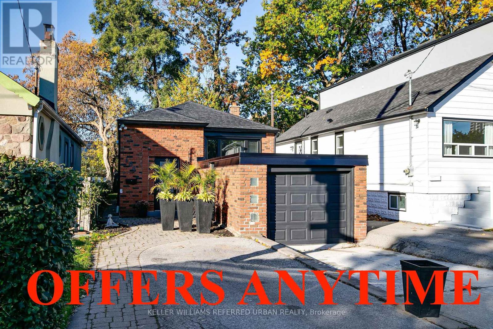 106 Leyton Ave, Toronto, ON M1L 3T8