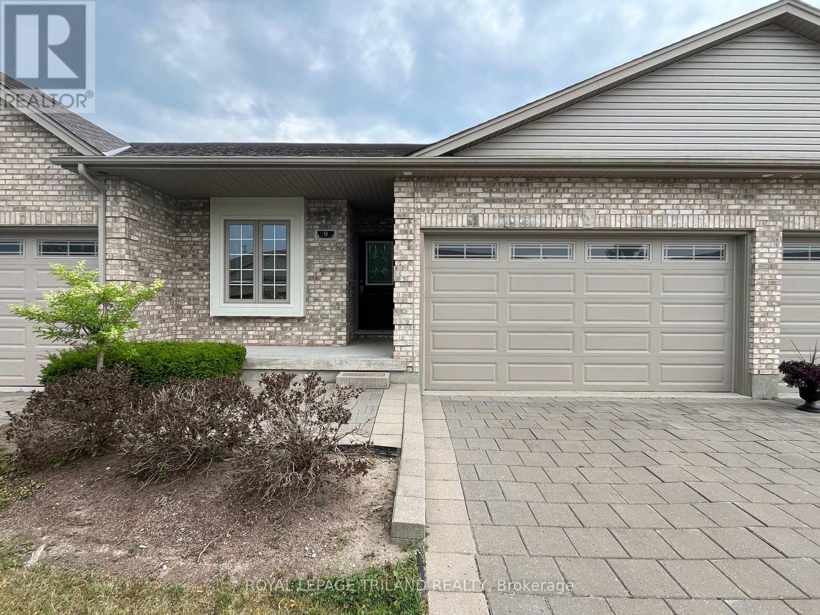 9 1571 Coronation Dr, London, ON N6G 5N9