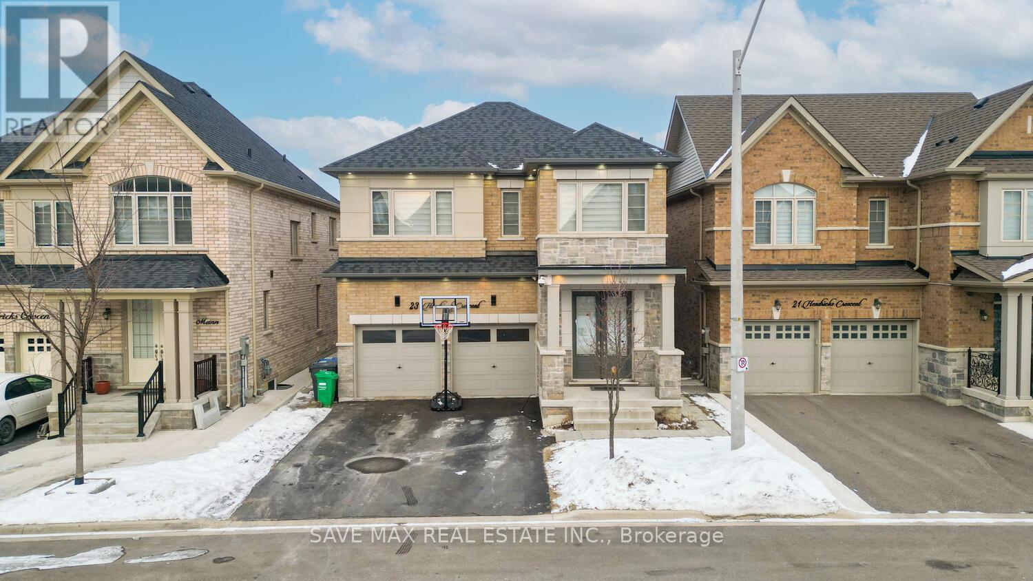 23 Hendricks Cres, Brampton, ON L6Y 4L2