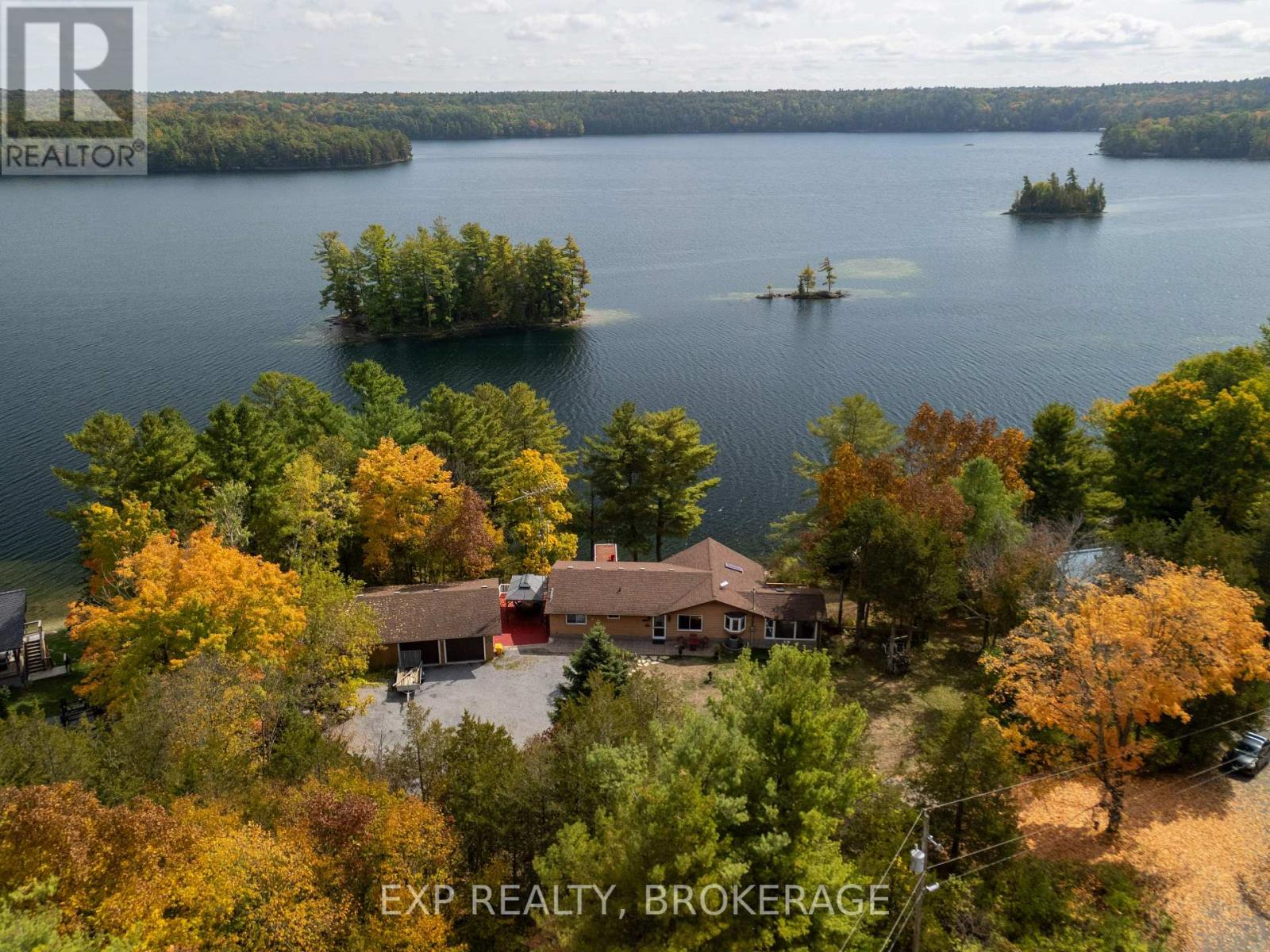 3037 Hilltop Ln, South Frontenac, ON K0H 2L0