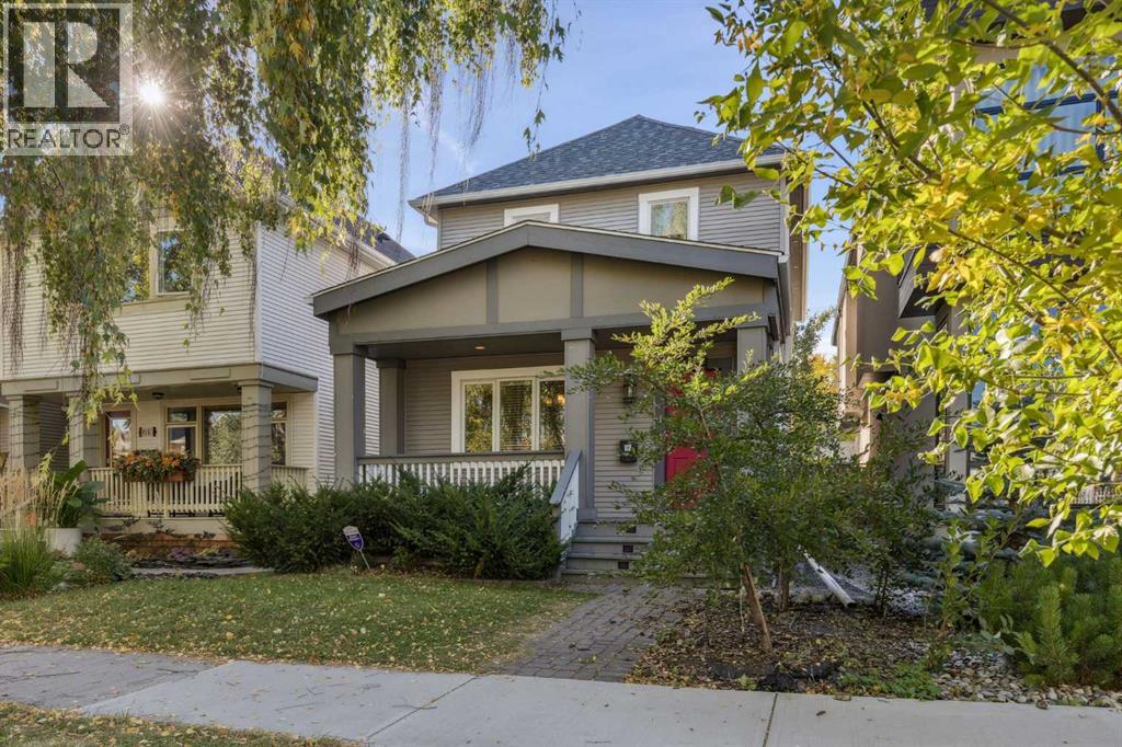 1647 Bowness Rd NW, Calgary, AB T2N 3K1