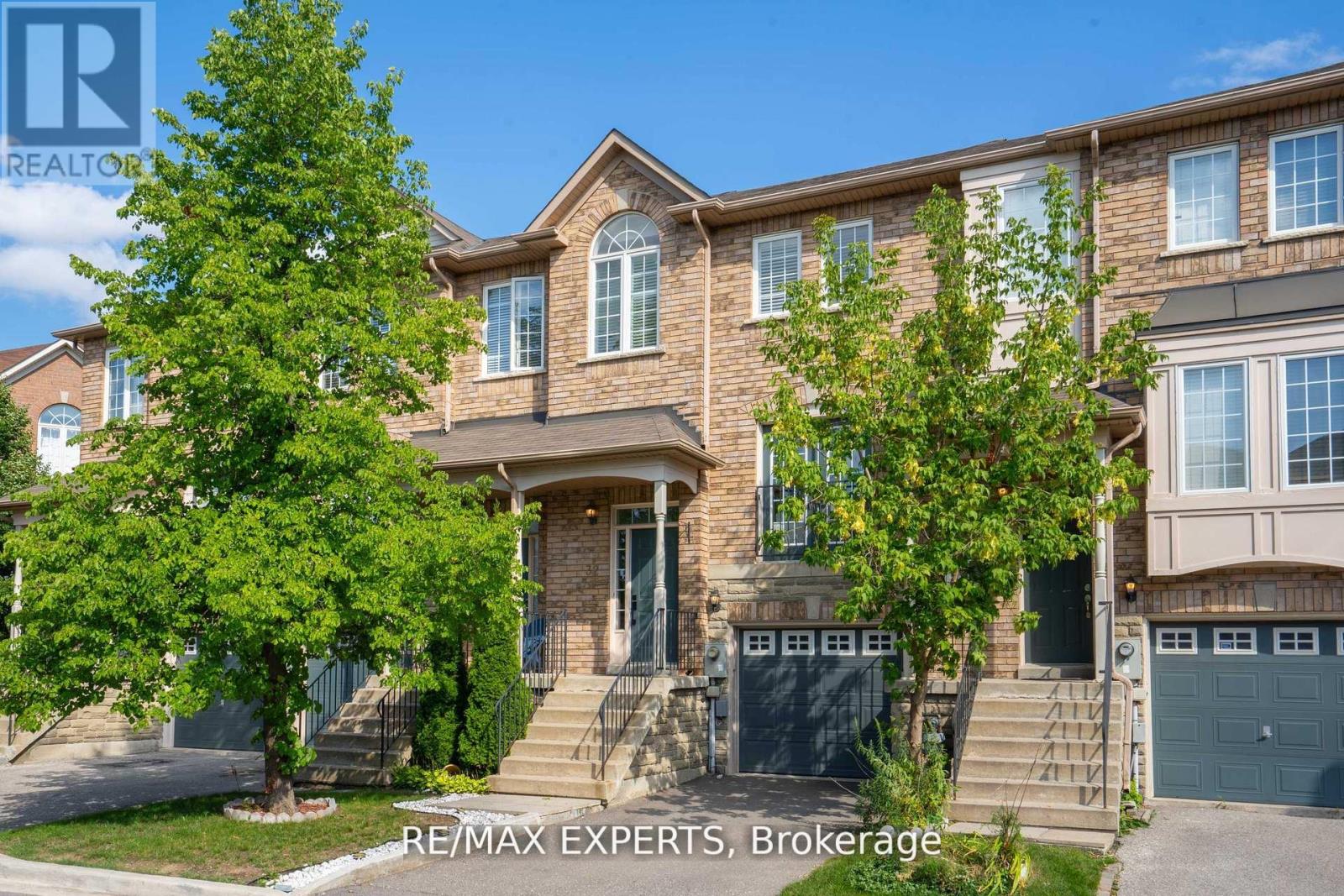 32 19 Foxchase Ave, Vaughan, ON L4L 9H1