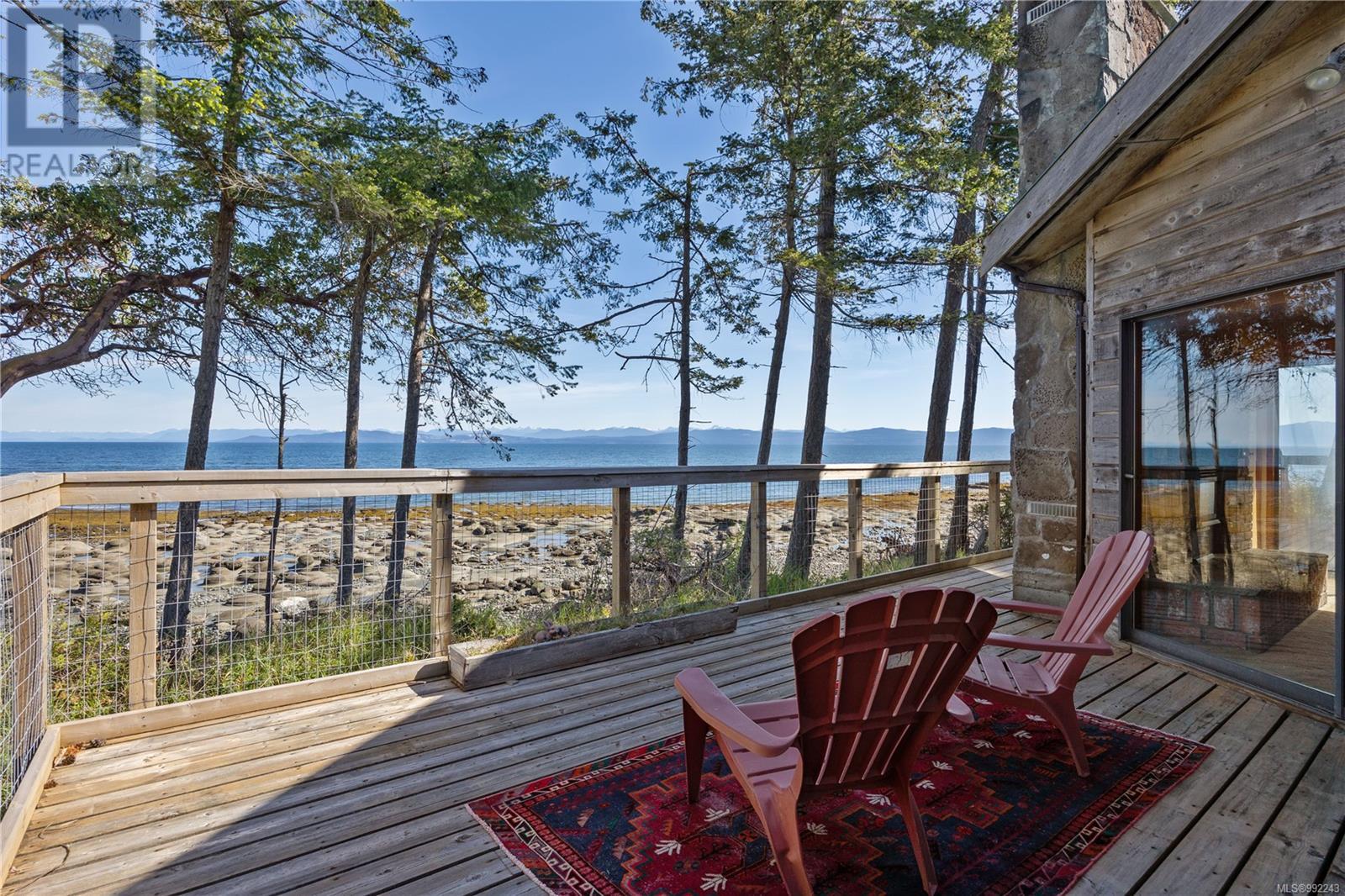 6055 Maclean Rd, Hornby Island, BC V0R 1Z0