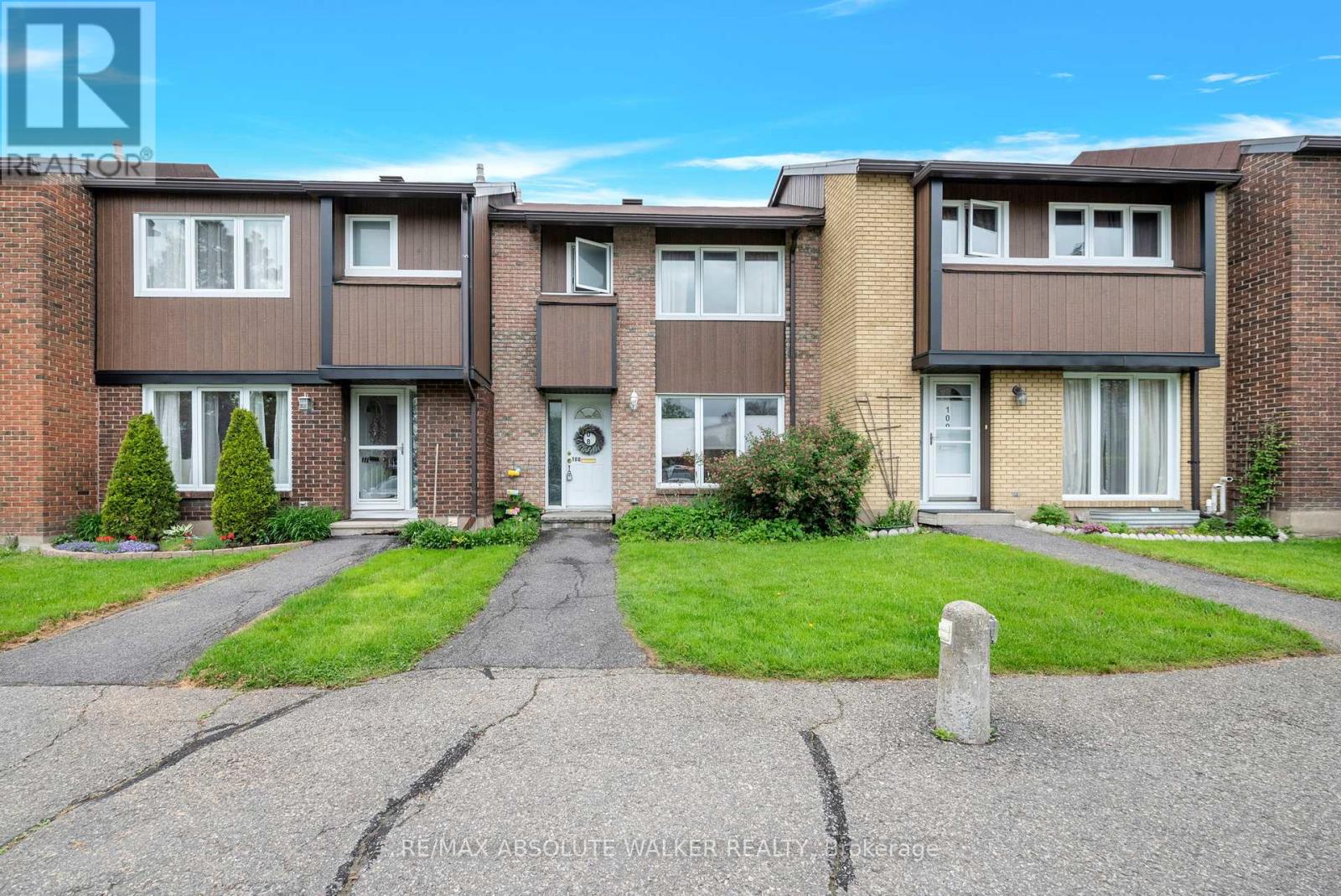 108 1900 Marquis Ave, Ottawa, ON K1J 8J2