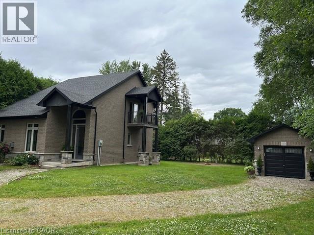 153 Blair Ln, Hamilton, ON L9G 1B8