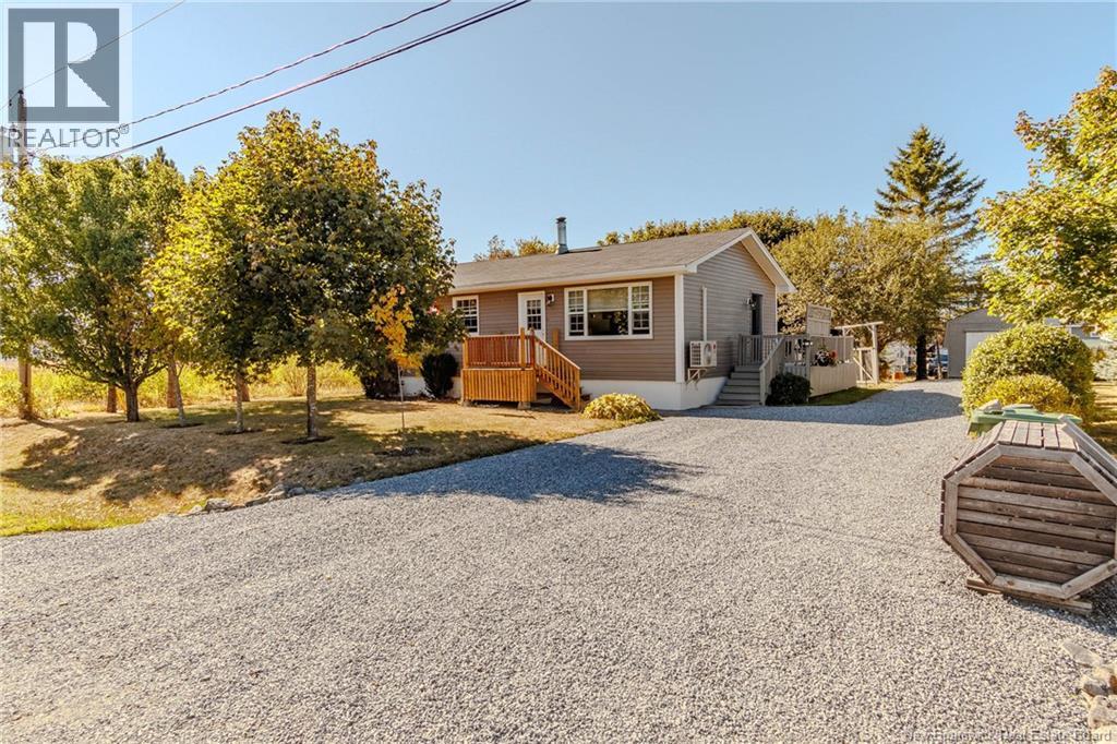 10 Plateau Cres, Willow Grove, NB E2S 1G5