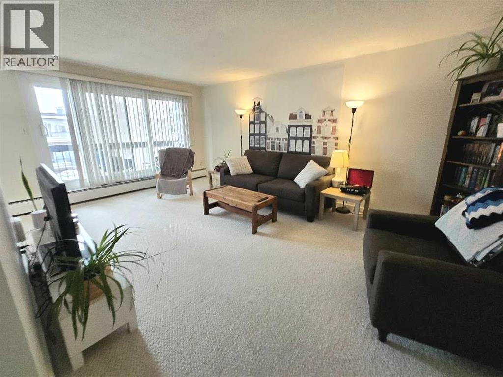 11455 41 Avenue Nw Unit 305, Edmonton, AB T6J 0T9