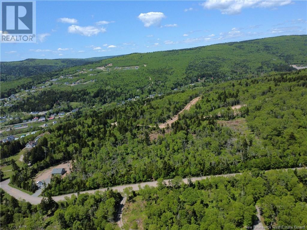 23 Chignecto Dr #-1, Alma, NB E4H 1V9