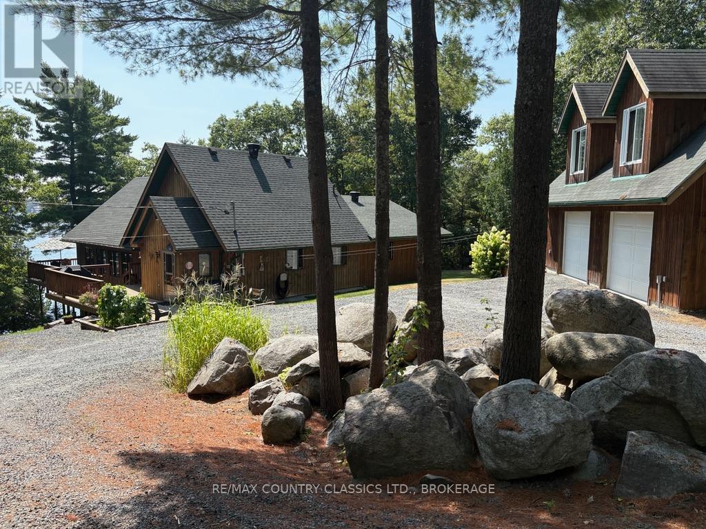 1200 S Pinnacle Point Ln, Frontenac Frontenac North, ON K0H 1B0