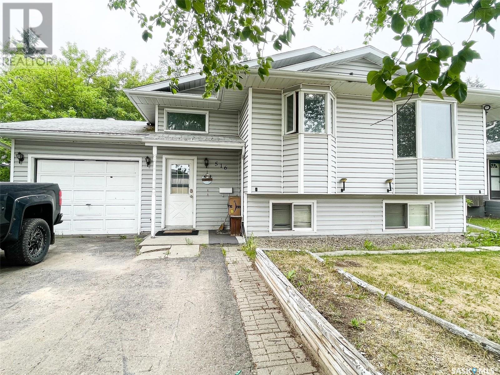 516 5 Avenue West, Meadow Lake, SK S9X 1A9