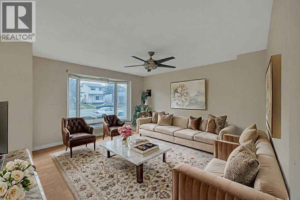 32 Martindale Blvd NE, Calgary, AB T3J 3H3